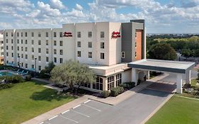 Hampton Inn & Suites-Austin Airport